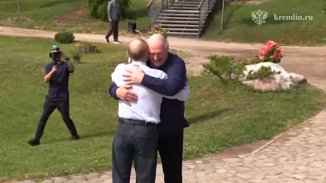 Putin-y-Lukashenko-mantienen-una-reunion-informal-en-la-isla-rusa-de-Valaam Putin-y-Lukashenko-mantienen-una-reunion-informal-en-la-isla-rusa-de-Valaam