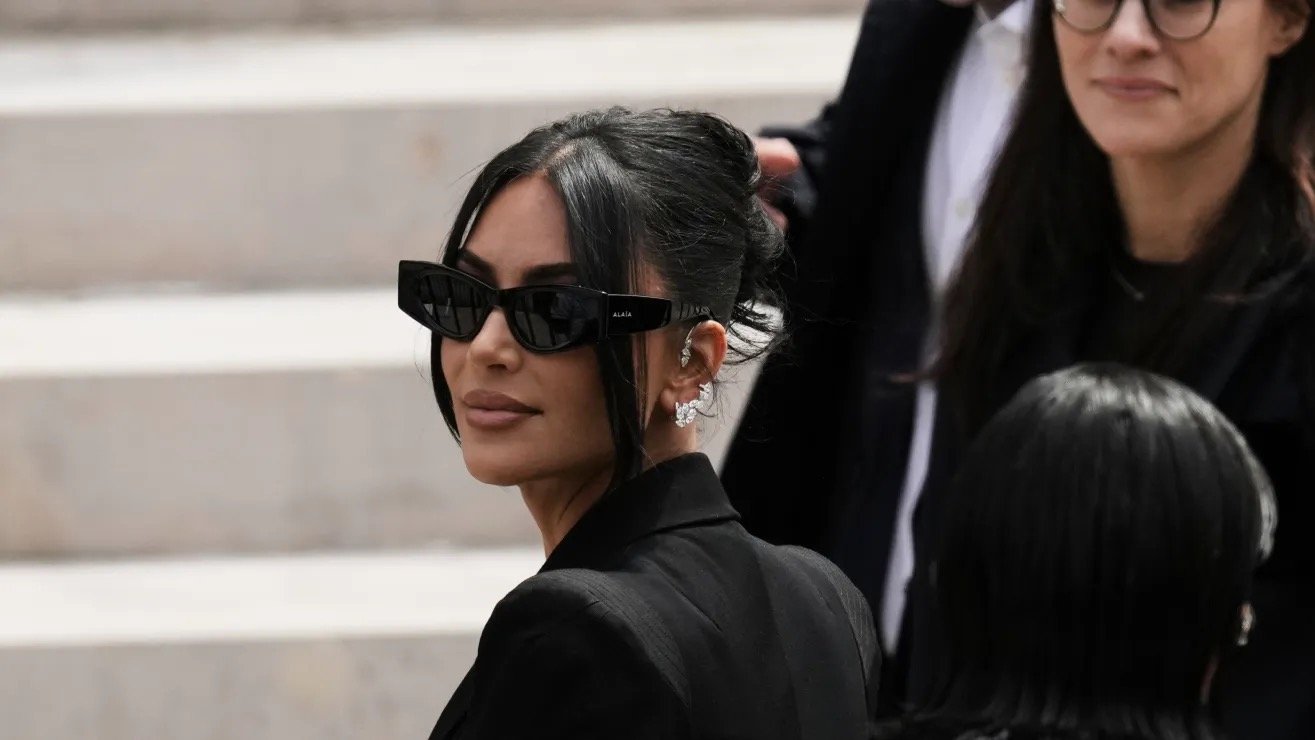 Kim-Kardashian Kim-Kardashian