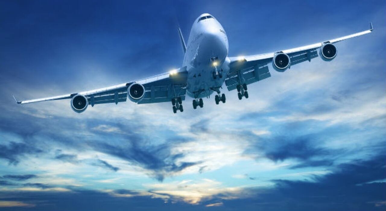 Avion-9 (1) Avion-9 (1)