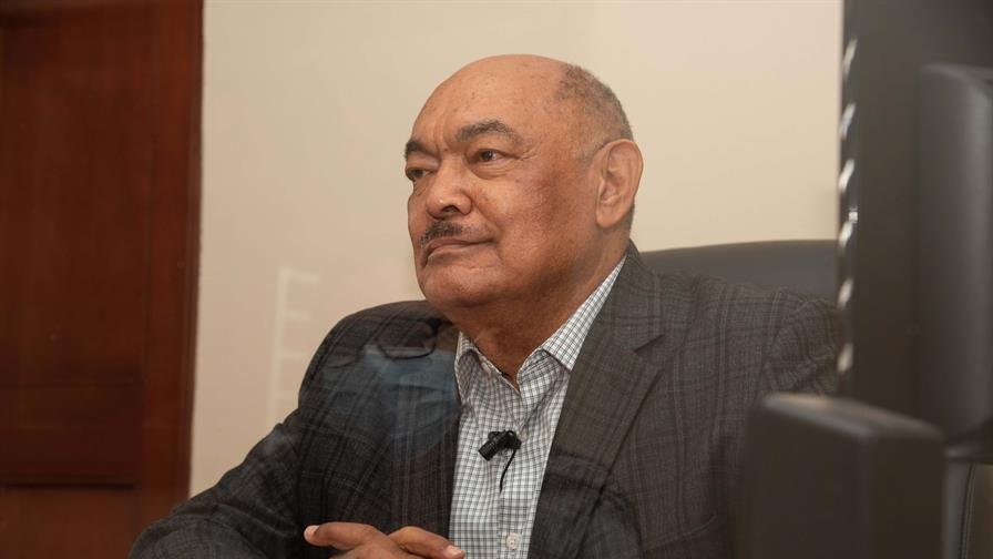 personalidades-politicas-reaccionan-a-la-muerte-de-ramon-alburquerque-cf4b6504-focus-min0.01-0.25-896-504