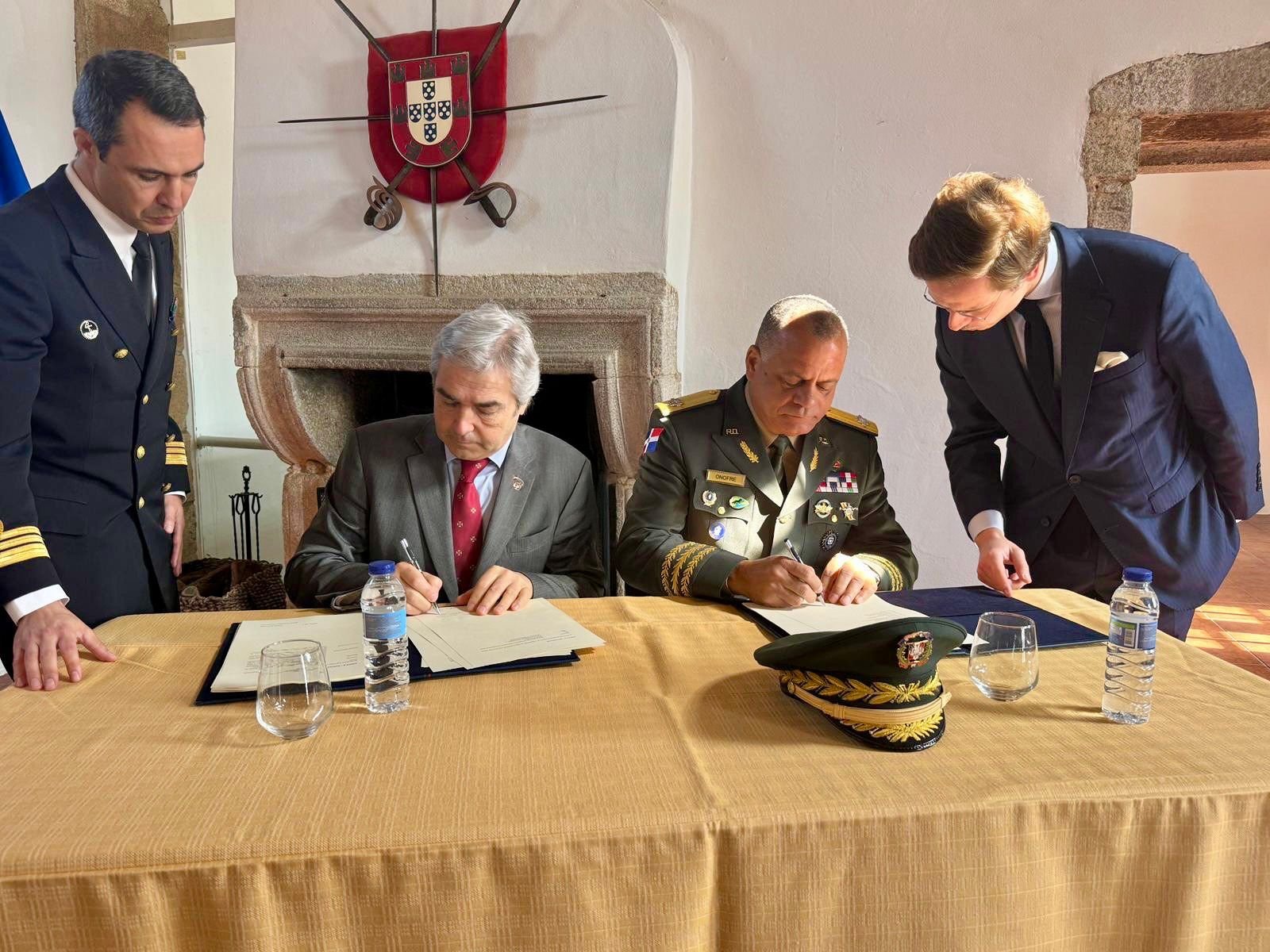 9f8f5c16-9b1b-439e-8f68-2dd6dfc1dad8