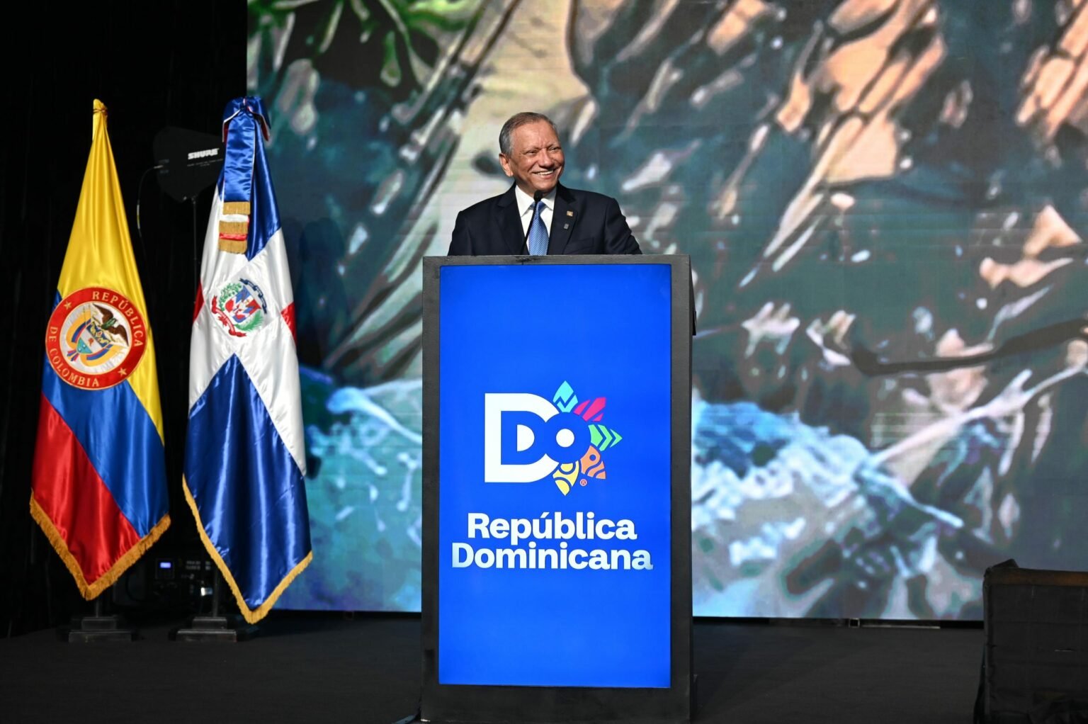 Leonardo-Aguilera-Anato26-1536×1022 Leonardo-Aguilera-Anato26-1536x1022