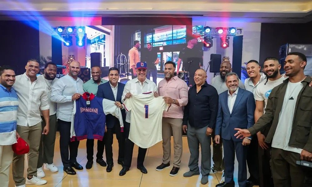 PRESIDENTE-ABINADER-2.jpg PRESIDENTE-ABINADER-2.jpg