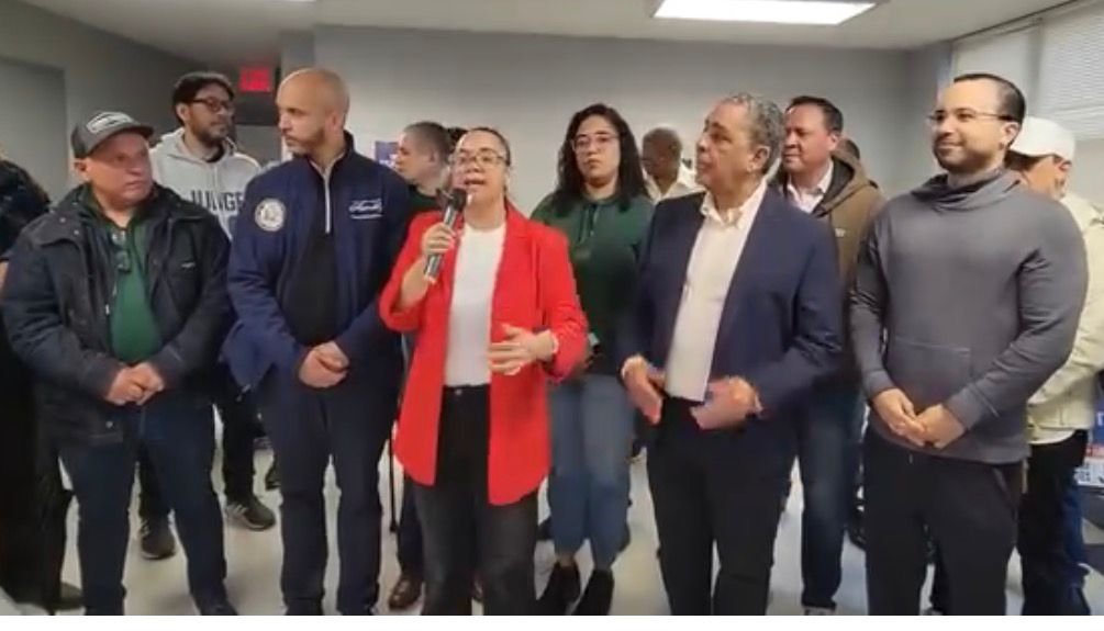 98f500de-920b-41b9-bded-afc37780a0bd (1)