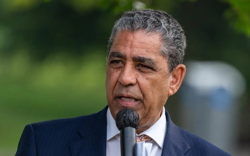Adriano-Espaillat-gana-reeleccion-como-congresista-de-Nueva-York-edited