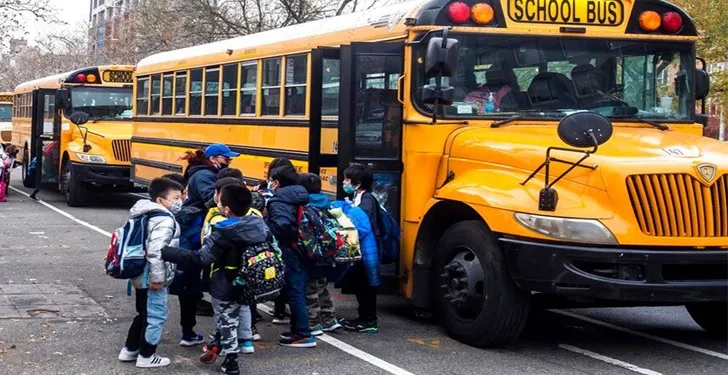 Autoridades-NYC-dan-a-conocer-el-calendario-escolar-2026-27