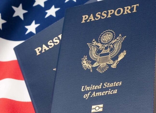 Gobierno-EE.-UU.-inicia-revision-casos-de-residencia-y-ciudadania-647x470