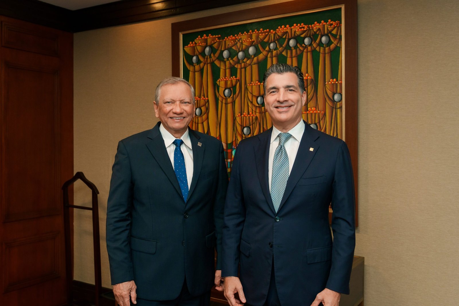 ISM08120 (1) ISM08120 (1)