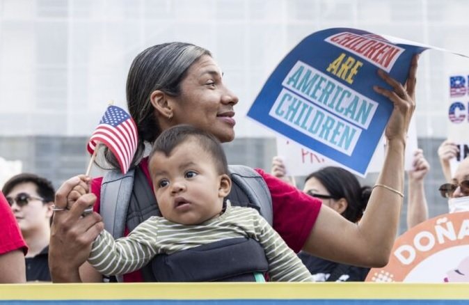 Peticion-contra-ciudadania-hijos-indocumentados-sera-conocida-este-jueves-por-Tribunal-Supremo_-figuran-miles-de-ninos-dominicanos