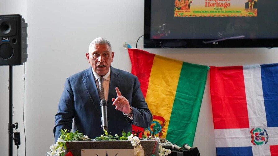 consul-en-nueva-york-respalda-canalizacion-de-ingresos-consulares-a11bf0ab-focus-min0.31-0.32-896-504