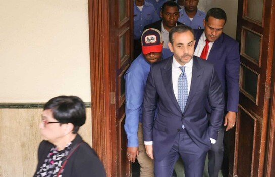 querellas-por-colapso-discoteca-jet-set-implican-a-madre-espaillat-6c568998-focus-0-0-546-350