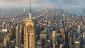 Nueva-York-planea-impuestos-sobre-compras-al-contado-y-segundas-residencias-para-cubrir-deficit