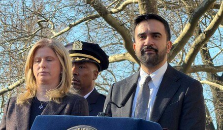 nypd-descartaa-amenaza-por-artefacto-cerca-de-casa-de-mamdani-55a6f95f-focus-0-0-453-264