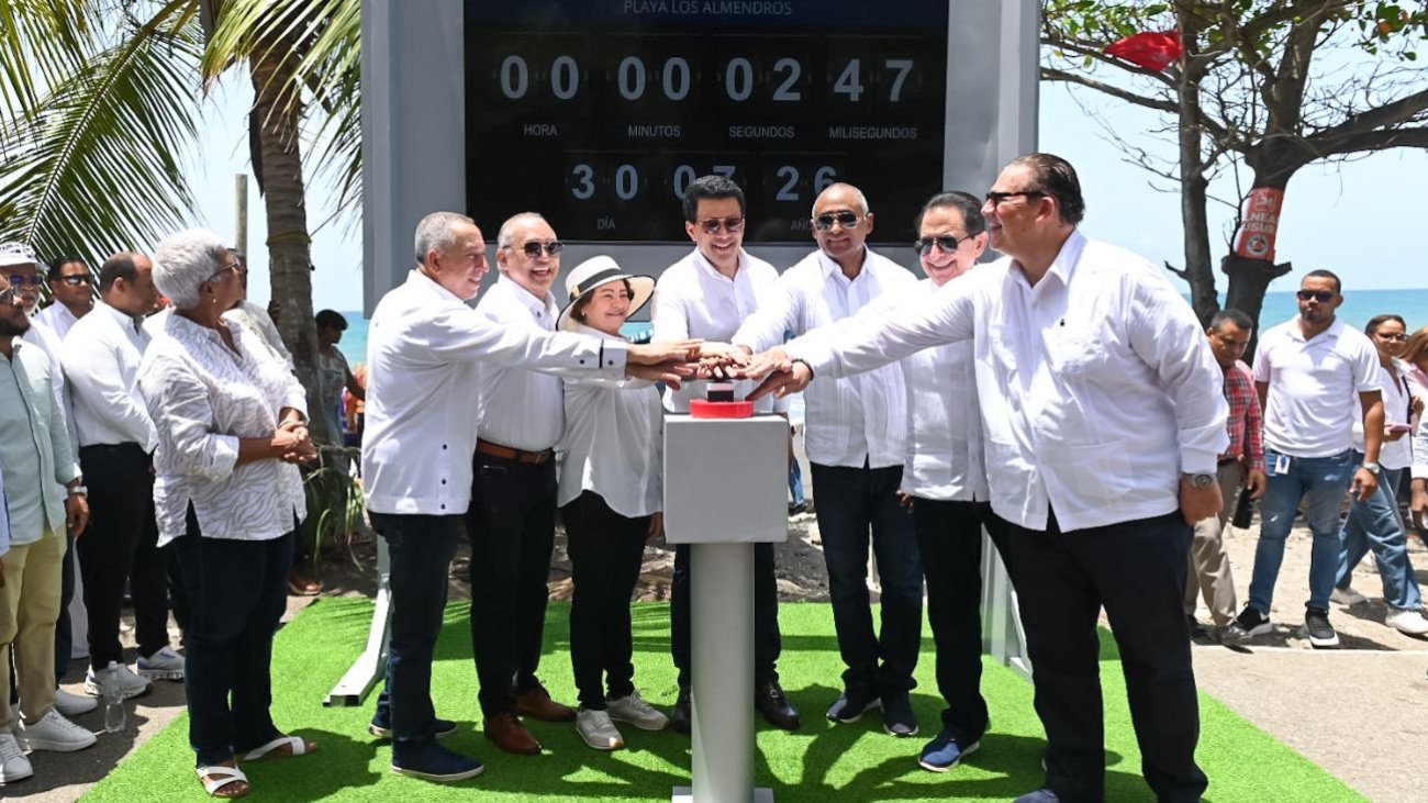 Turismo-deja-iniciados-trabajos-de-remodelacion-de-la-playa-Los-Almendros-y-malecon-de-Bani Turismo-deja-iniciados-trabajos-de-remodelacion-de-la-playa-Los-Almendros-y-malecon-de-Bani
