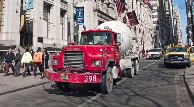 Aumentarian-multas-en-NYC-a-conductores-de-camiones-y-autobuses-dejen-motor-encendido-por-tres-minutos-en-un-mismo-lugar