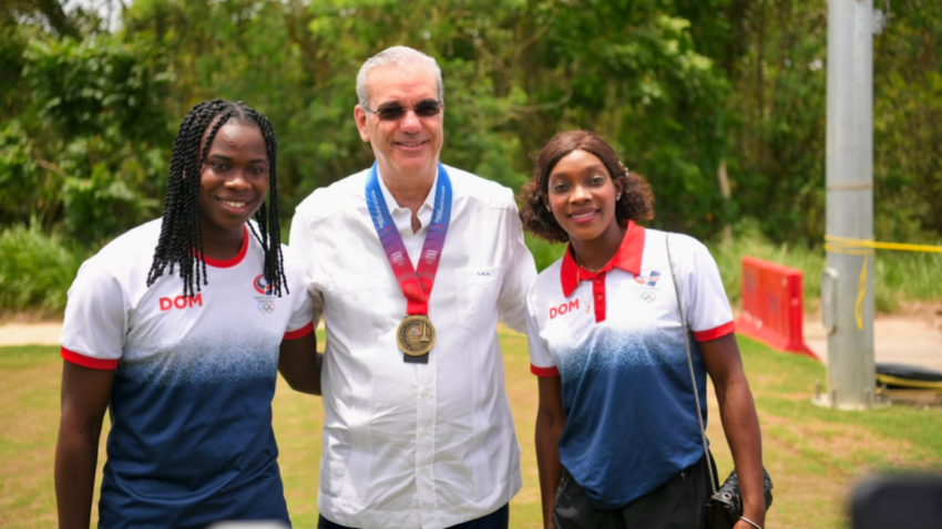 Presidente-Luis-Abinader-es-reconocido-por-su-vision-y-aportes-al-exito-de-los-XXV-Juegos-Centroamericanos-y-del-Caribe-Santo-Domingo-2026-850×478 Presidente-Luis-Abinader-es-reconocido-por-su-vision-y-aportes-al-exito-de-los-XXV-Juegos-Centroamericanos-y-del-Caribe-Santo-Domingo-2026-850x478