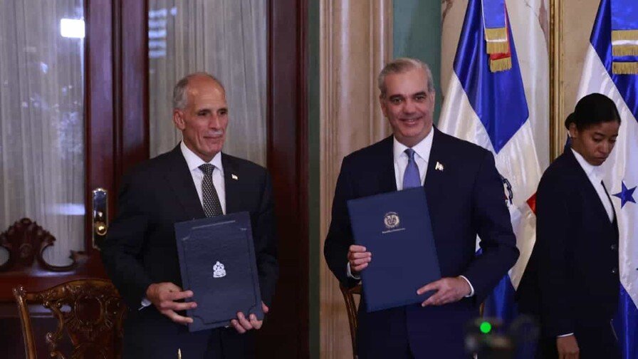puntos-acordados-entre-luis-abinader-y-nasry-juan-asfura-zablah-be23e4ad-focus-0.02-0.42-896-504