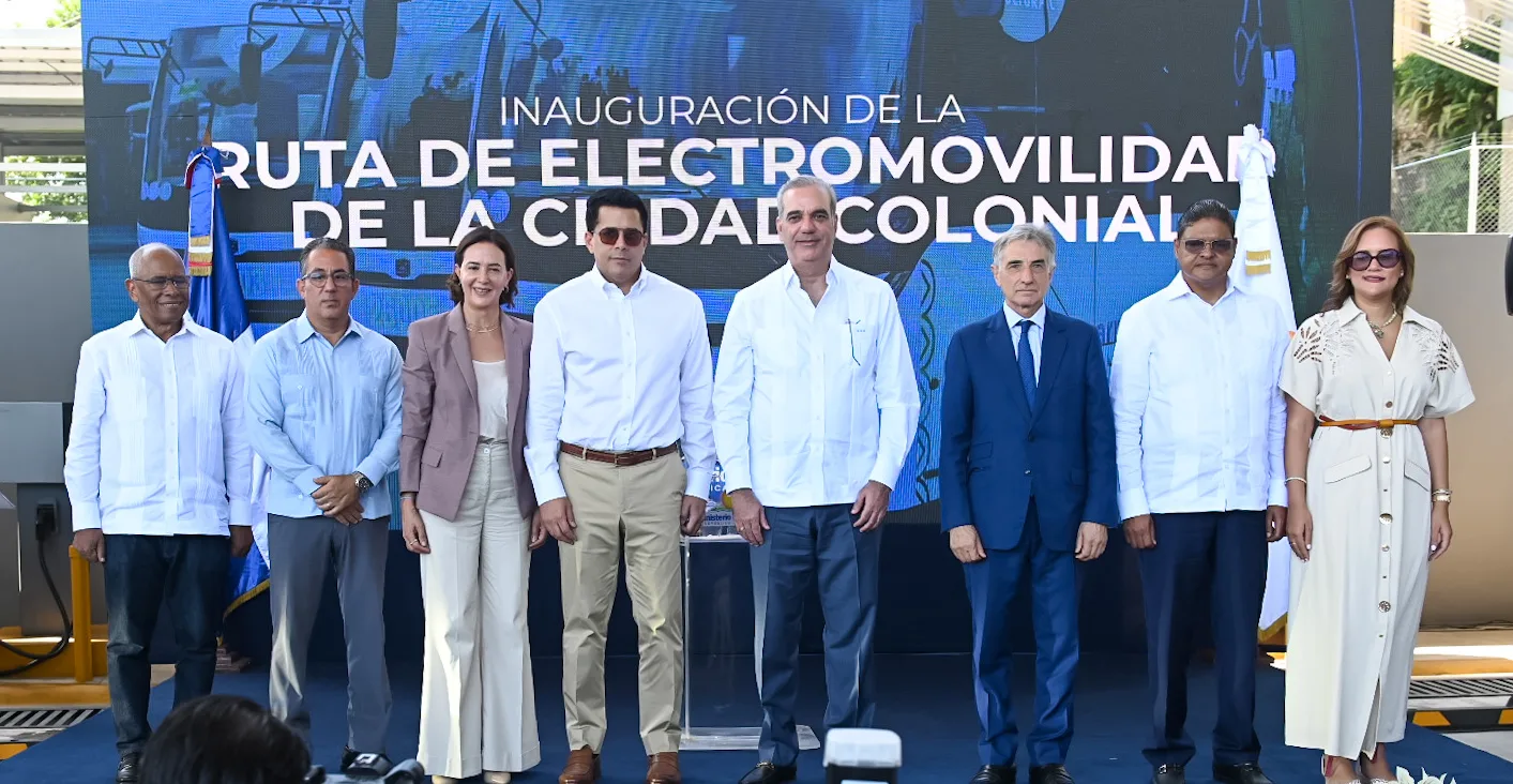 Inauguran-la-Ruta-de-Electromovilidad-en-Ciudad-Colonial