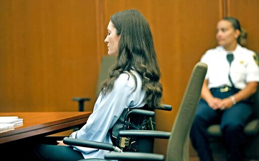 lindsay-clancy-enfrenta-juicio-por-psicosis-posparto-y-asesinato-cf0f5828-focus-0-0-515-320