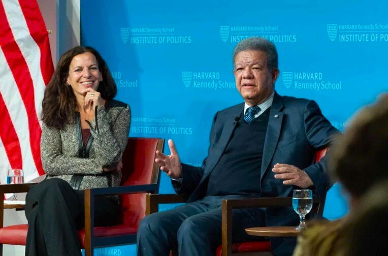 leonel-fernandez-afirma-que-ningun-pais-puede-gobernar-al-mundo-ea8fab5d-focus-0.05-0.45-896-504 leonel-fernandez-afirma-que-ningun-pais-puede-gobernar-al-mundo-ea8fab5d-focus-0.05-0.45-896-504